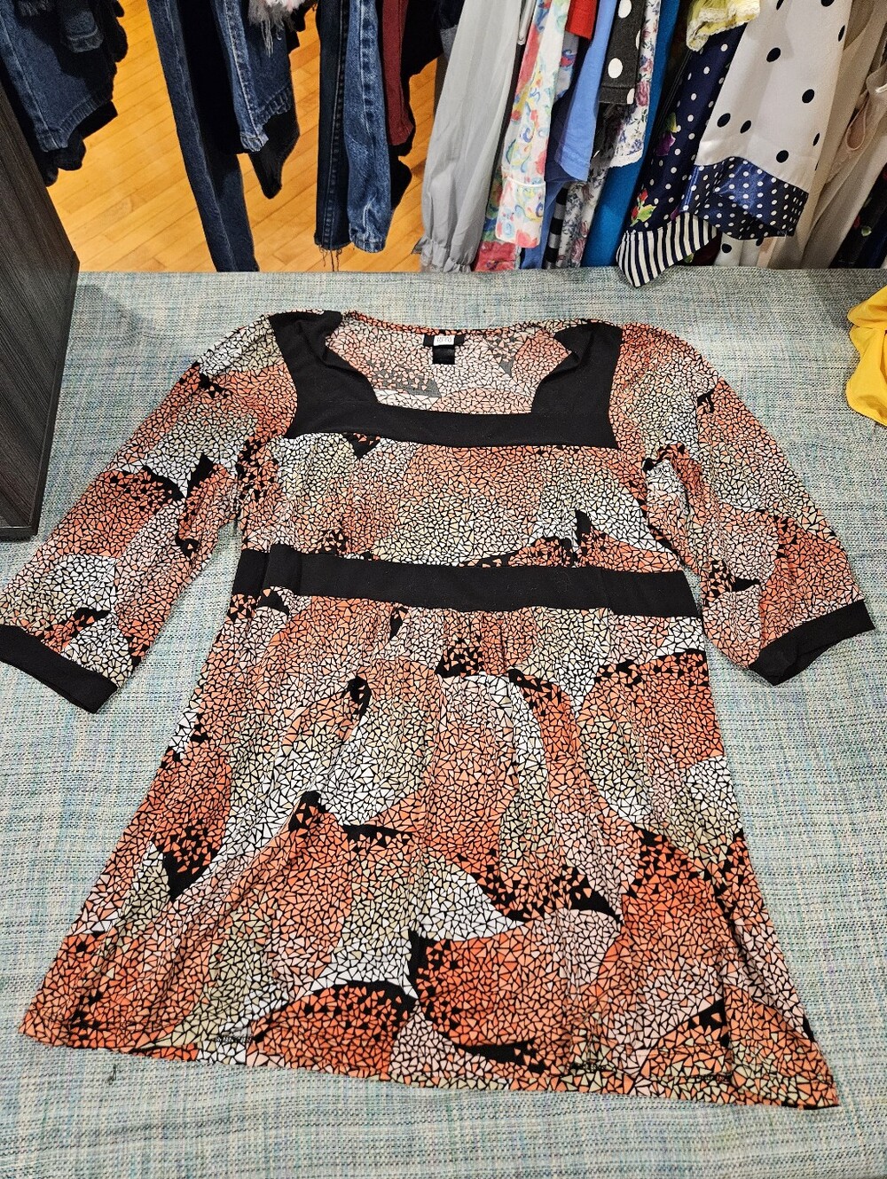 Y2K Studio 1940 Mosaic Geometric Patterned Babydoll Top In Peach, Black, And Tan